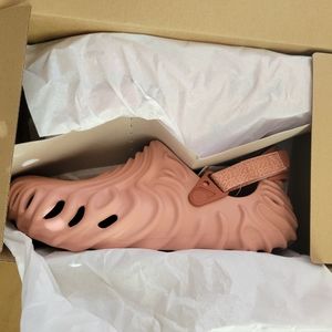 Crocs Salehe bembury pale brush